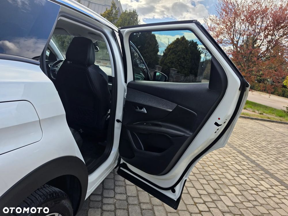 Peugeot 3008 BlueHDi 180 Stop & Start EAT8 Allure - 35