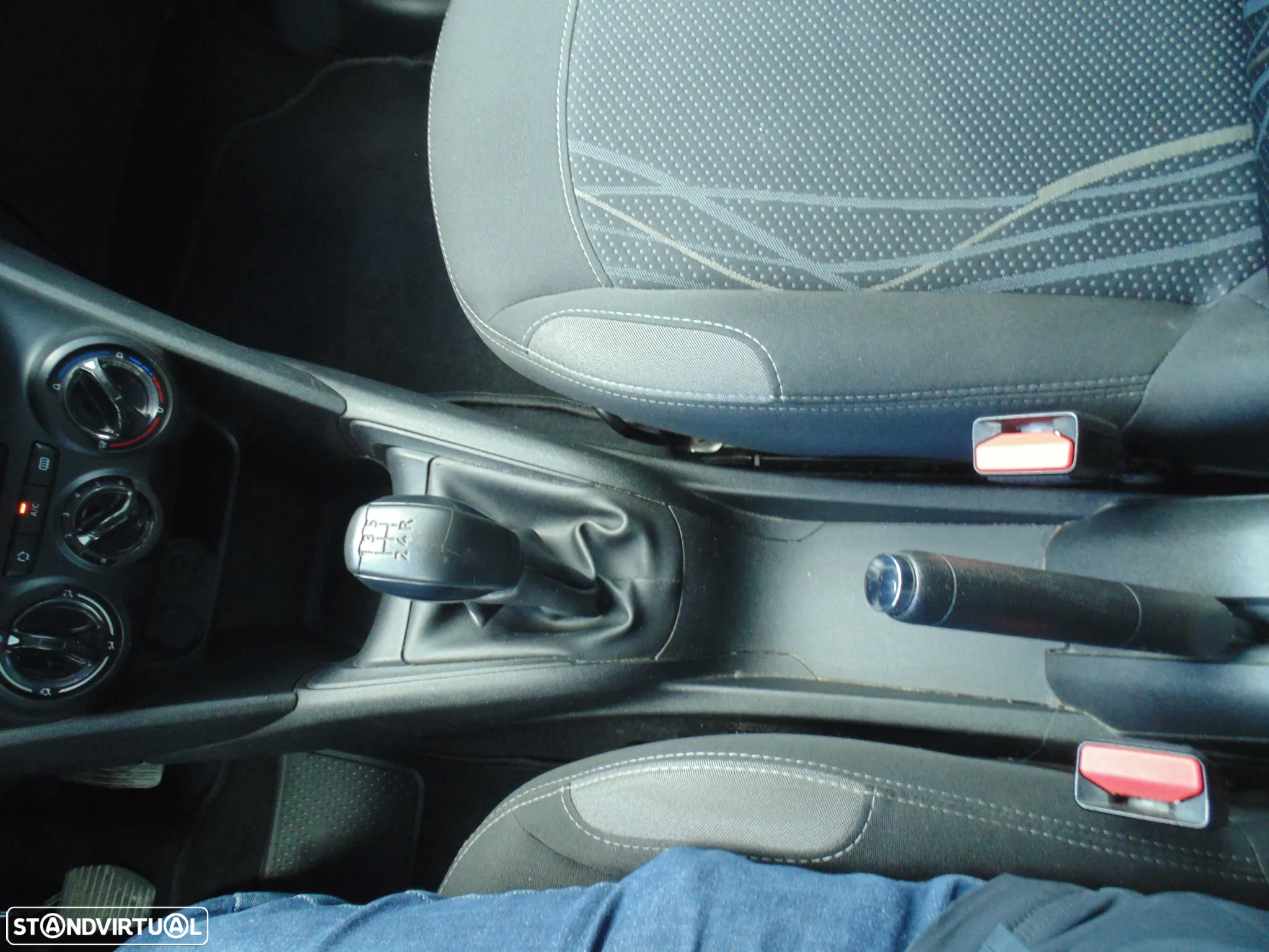 Peugeot 208 1.4 HDi Active - 29