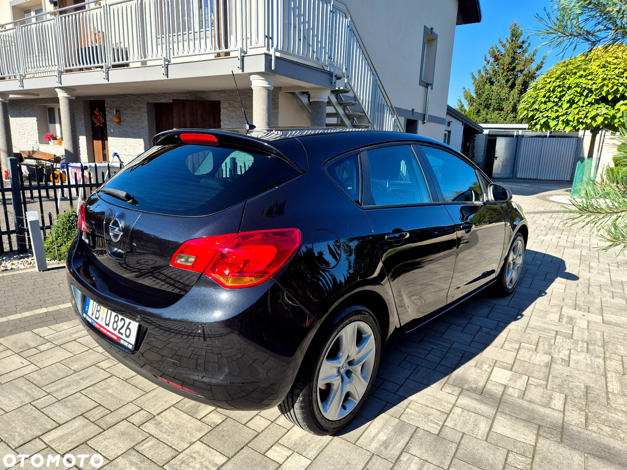 Opel Astra - 16