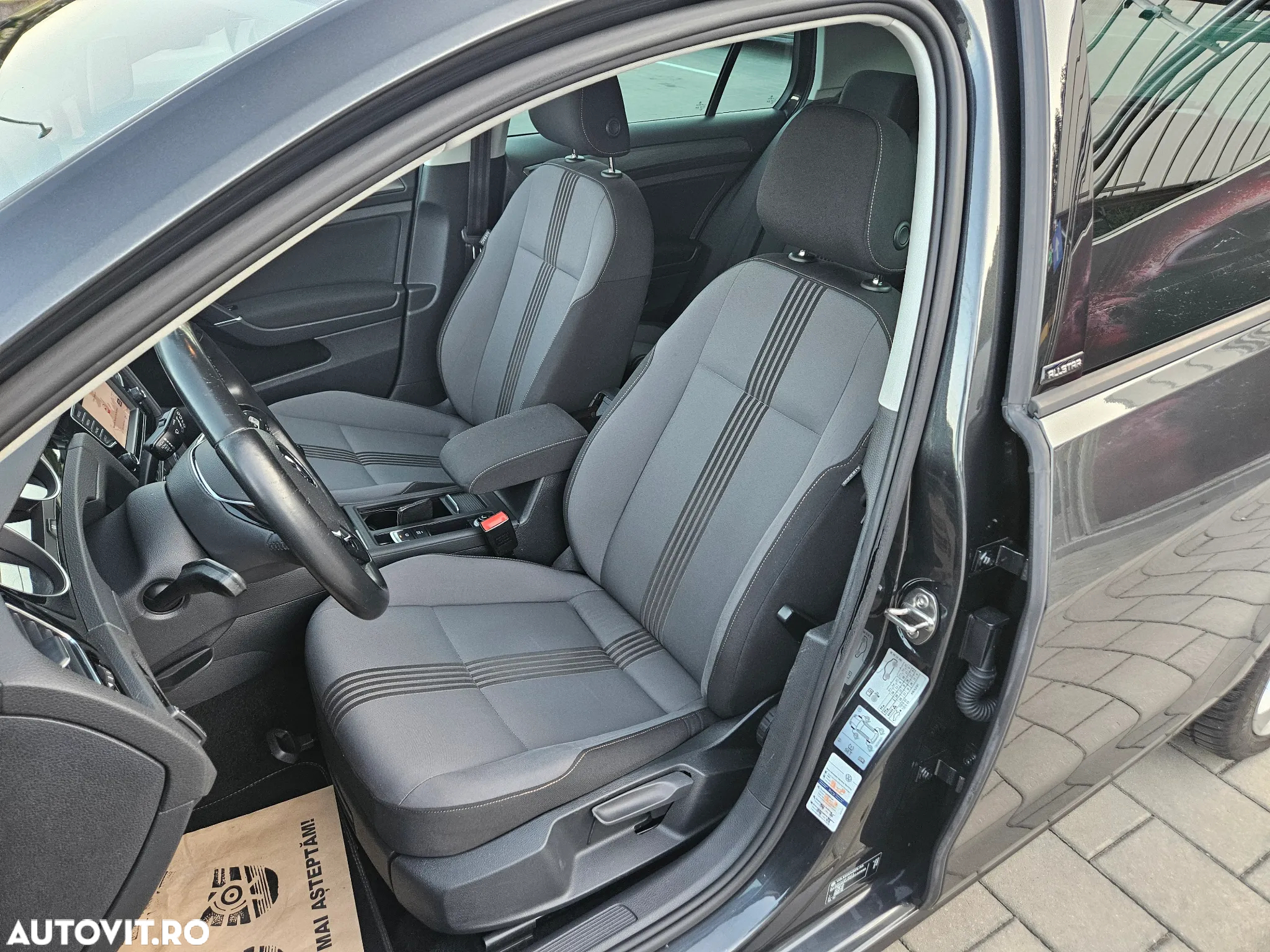 Volkswagen Golf 1.2 TSI BlueMotion Technology Allstar - 9
