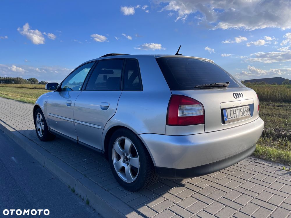 Audi A3 Sportback 1.9 TDI Attraction - 5