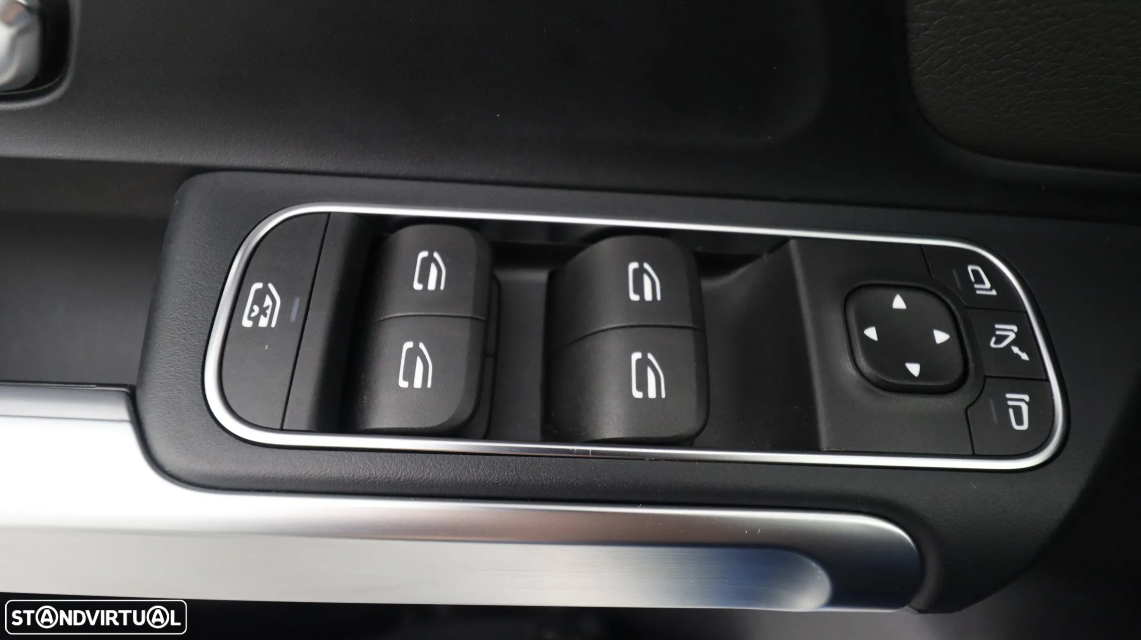 Mercedes-Benz EQB 350 4Matic Electric Art - 21