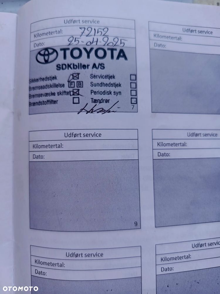 Toyota Corolla - 25