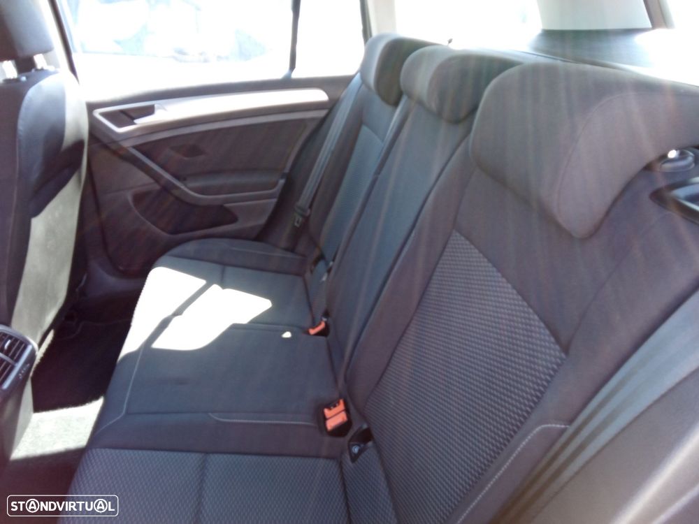 VW Golf Variant 1.0 TSI Trendline - 22