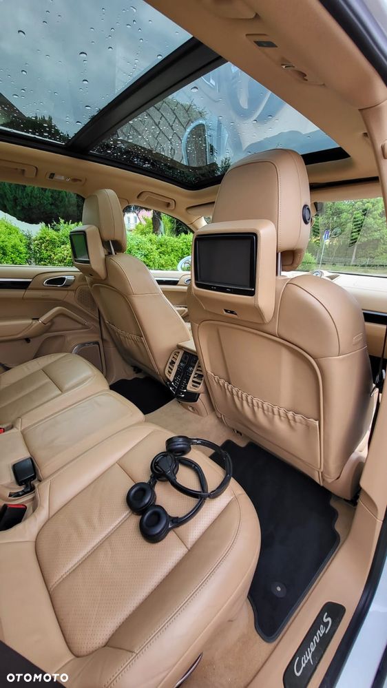 Porsche Cayenne - 5
