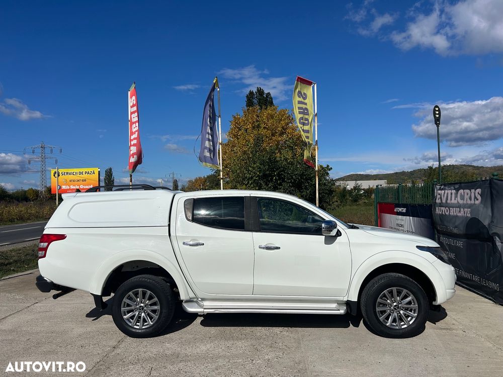 Mitsubishi L200 Double Cab 2.4 DI-D M/T Intense - 10