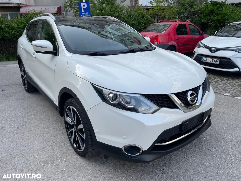 Nissan Qashqai 1.6 DCI Xtronic TEKNA+ - 1
