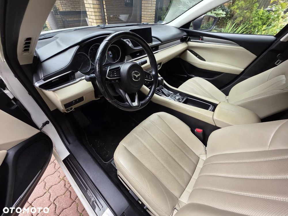 Mazda 6 - 12