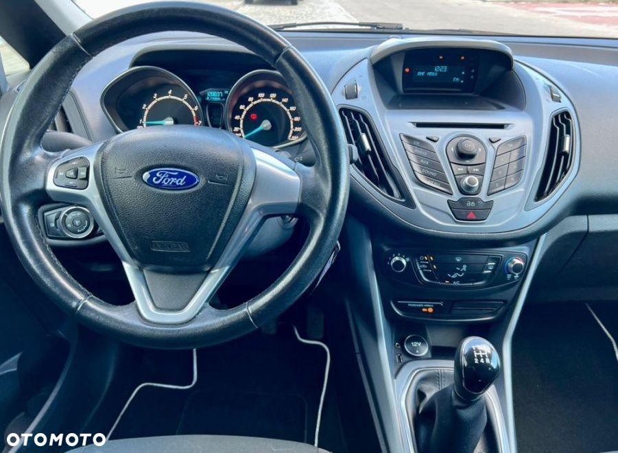 Ford Kuga 1.6 EcoBoost 2x4 SYNC - 17