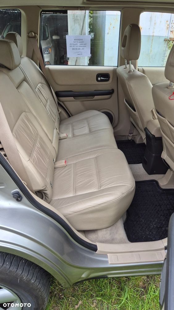Nissan X-Trail - 8