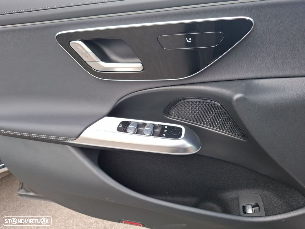 Mercedes-Benz e-220 d - 19