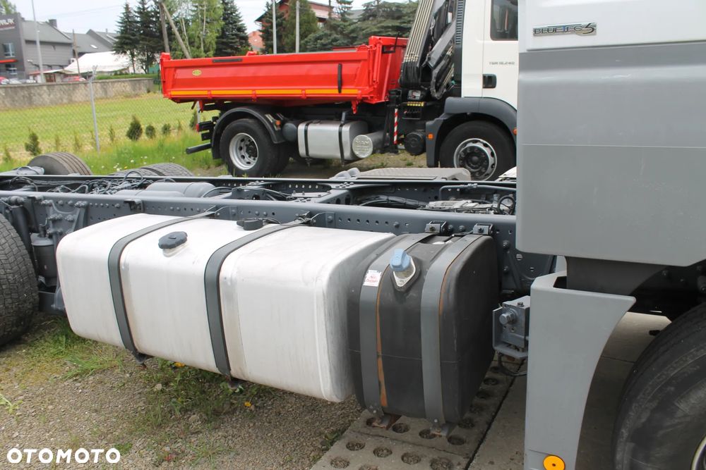 Mercedes-Benz AXOR 2536 6x2 manual - 10