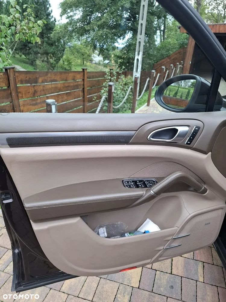 Porsche Cayenne Diesel - 10