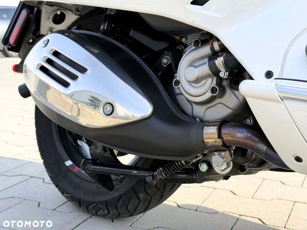 Vespa GTS - 18