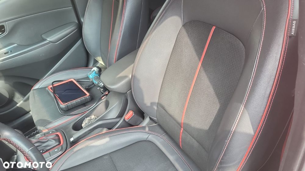 Hyundai Kona 1.6 CRDi DCT Premium - 10
