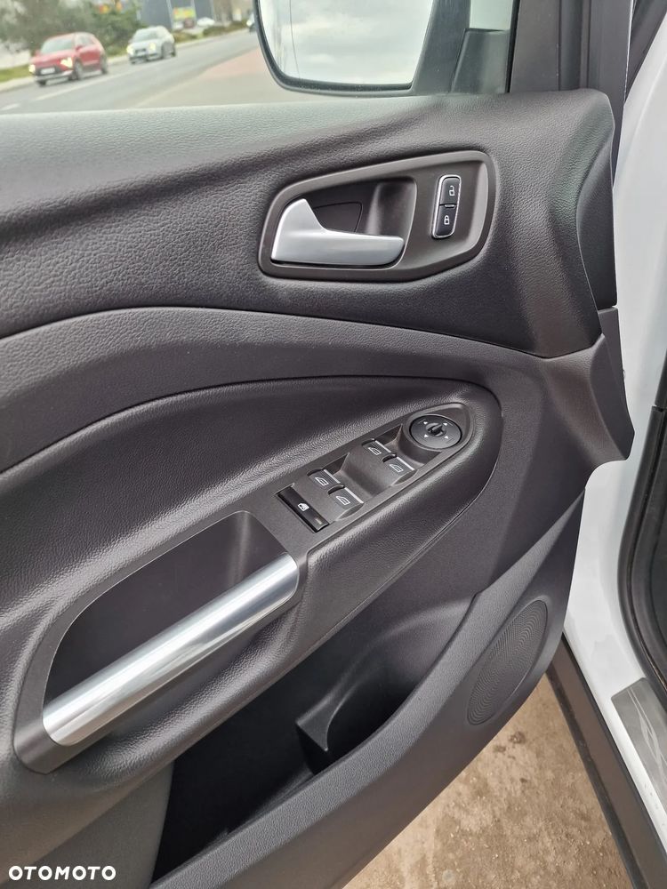 Ford Kuga 2.0 TDCi 4WD Titanium - 9