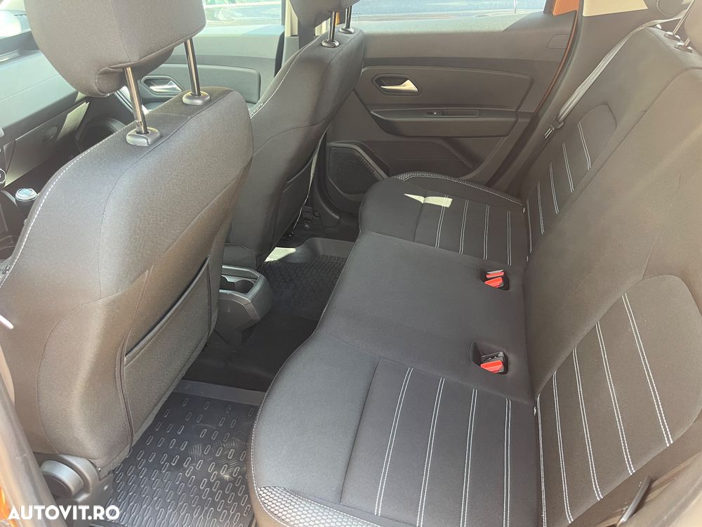 Dacia Duster 1.5 Blue dCi 4WD Prestige jante 16" - 14