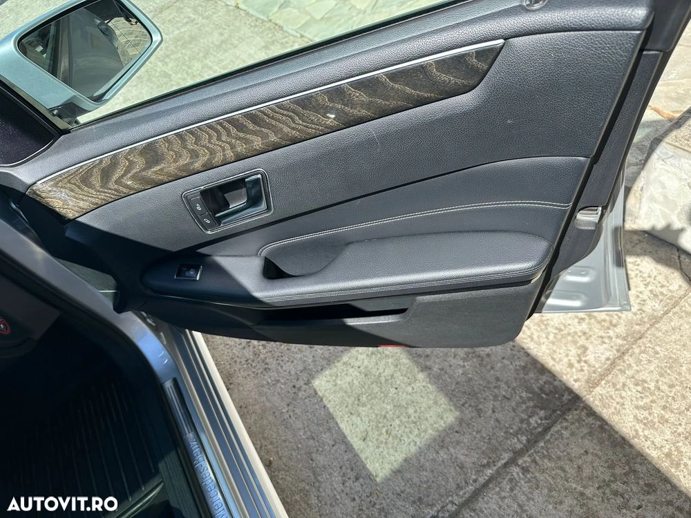 Mercedes-Benz E 220 BlueTEC 9G-TRONIC - 9