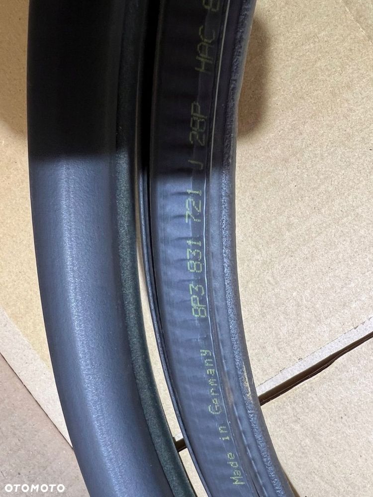 AUDI A3 8P 3D SLINE USZCZELKA DRZWI LEWE PRZEDNIE LEWY PRZÓD 8P3831721J - 8