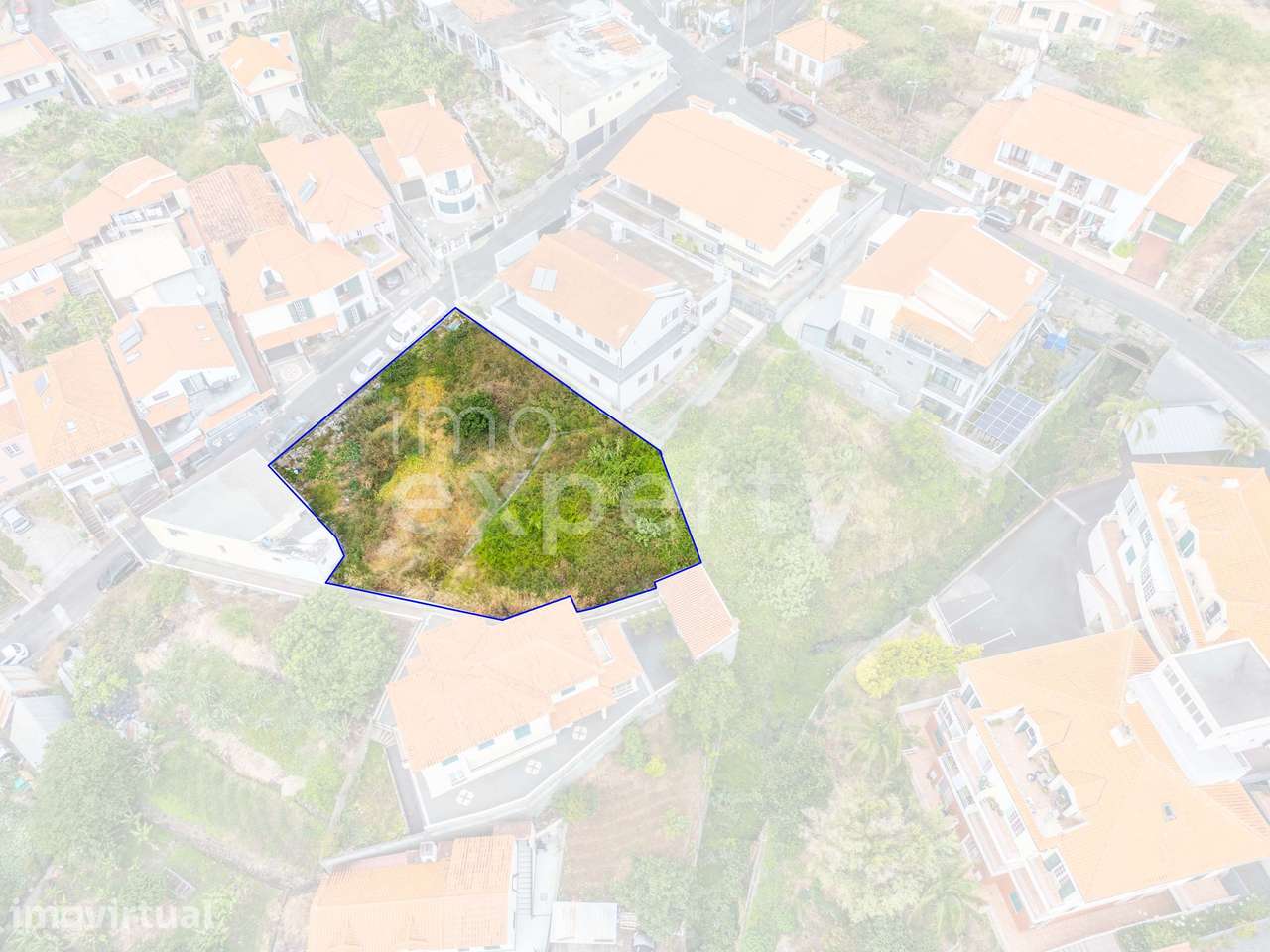 Terreno Urbano com Vista Mar em Machico | 824 m² | 400 m² de Construçã - Grande imagem: 4/12