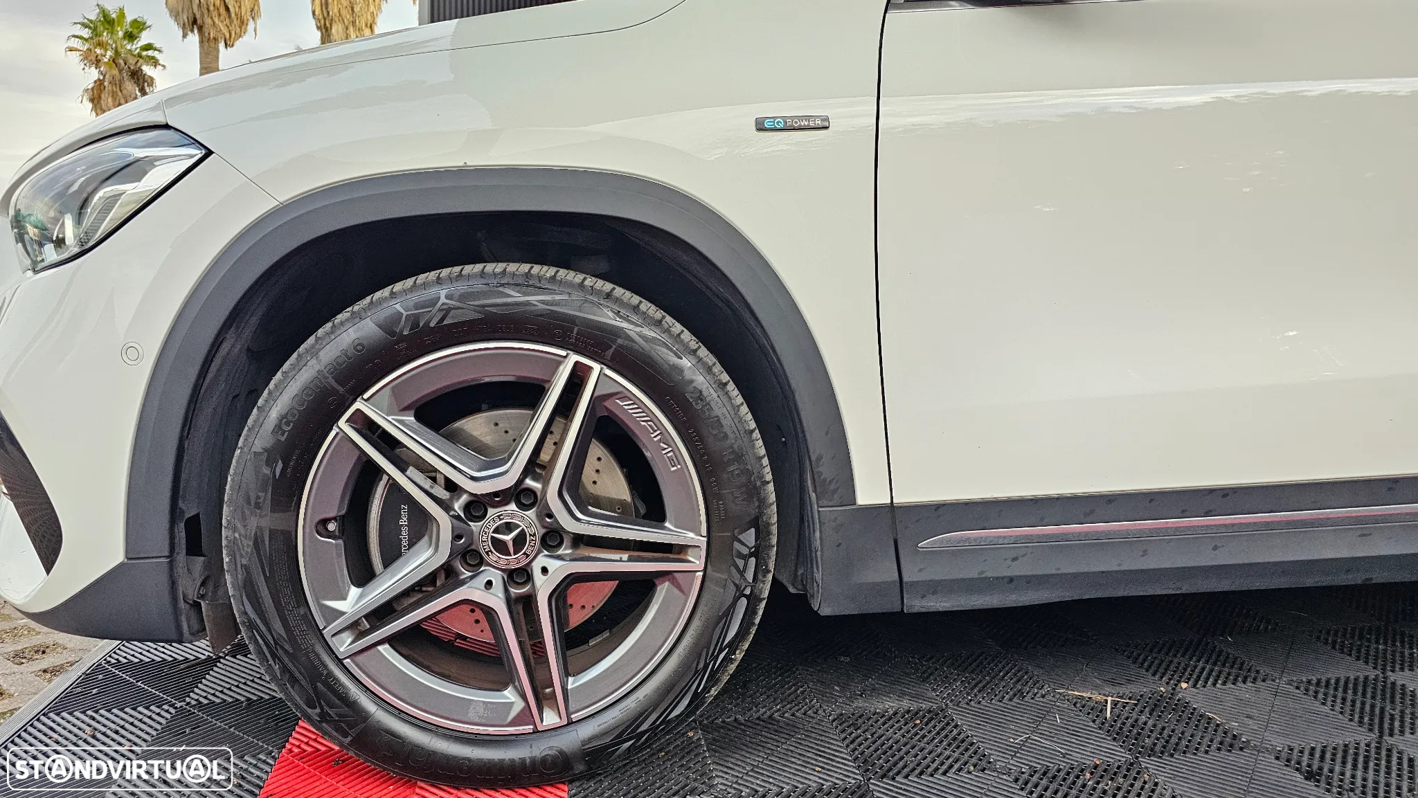 Mercedes-Benz GLA 250 e AMG Line - 36