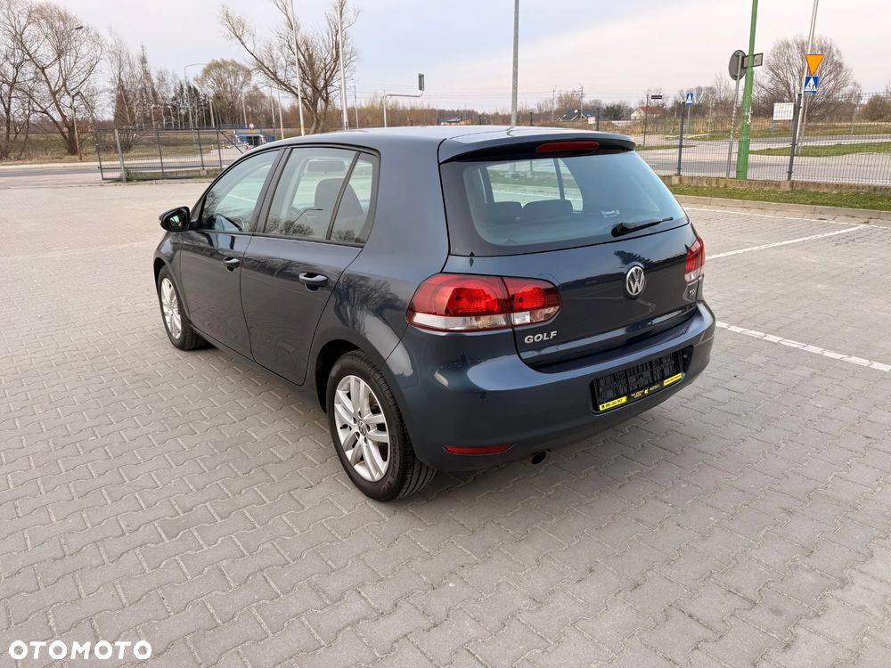Volkswagen Golf 1.6 TDI Highline - 5