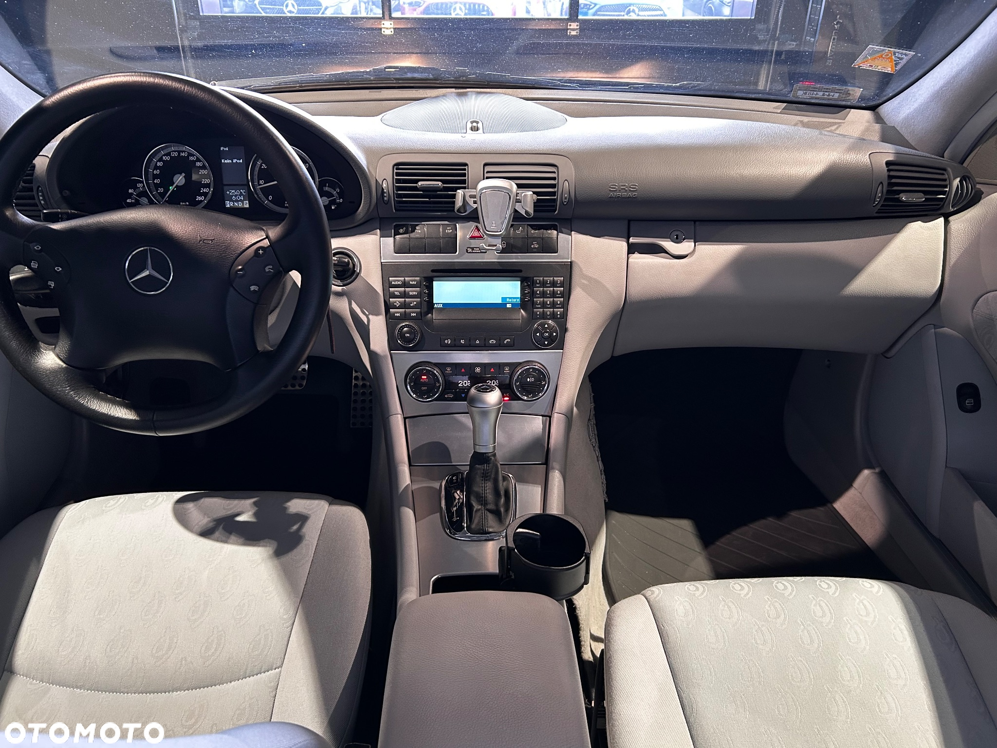 Mercedes-Benz Klasa C 180 Kompressor Automatik Classic Sport Edition - 9