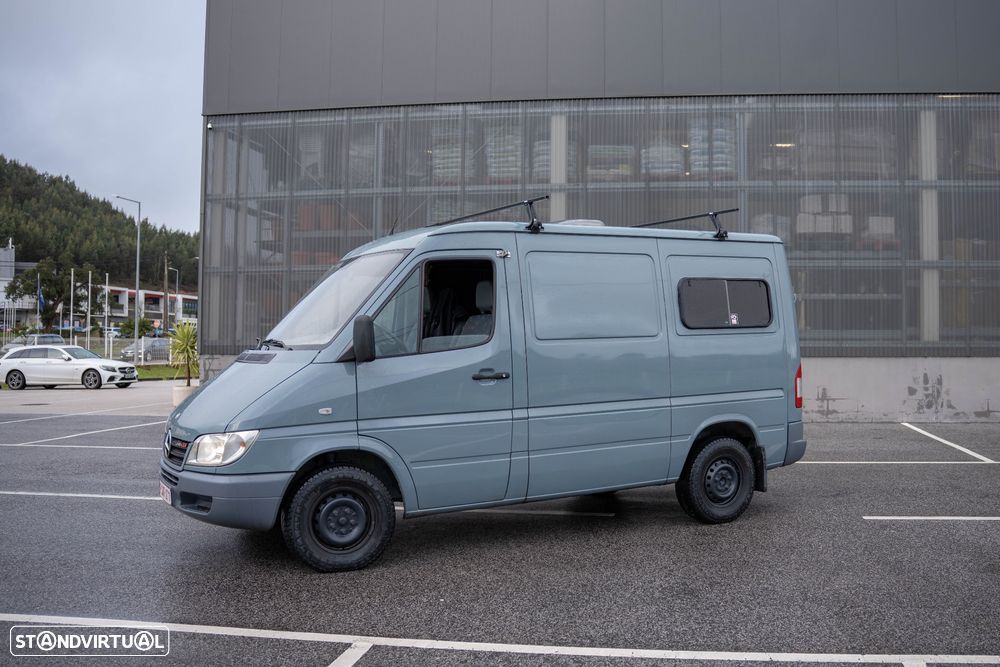 Mercedes-Benz Sprinter - 2