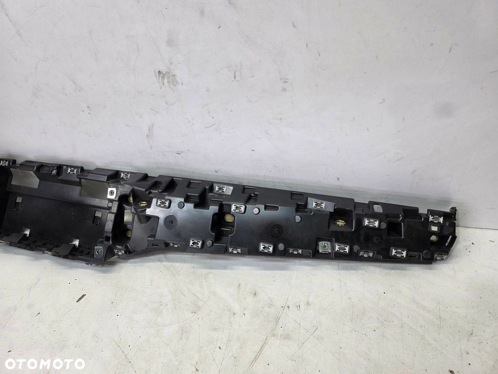 LISTWA MOCOWANIE DEKORU DESKI AUDI A6 C8 4K1857736 EUROPA - 3