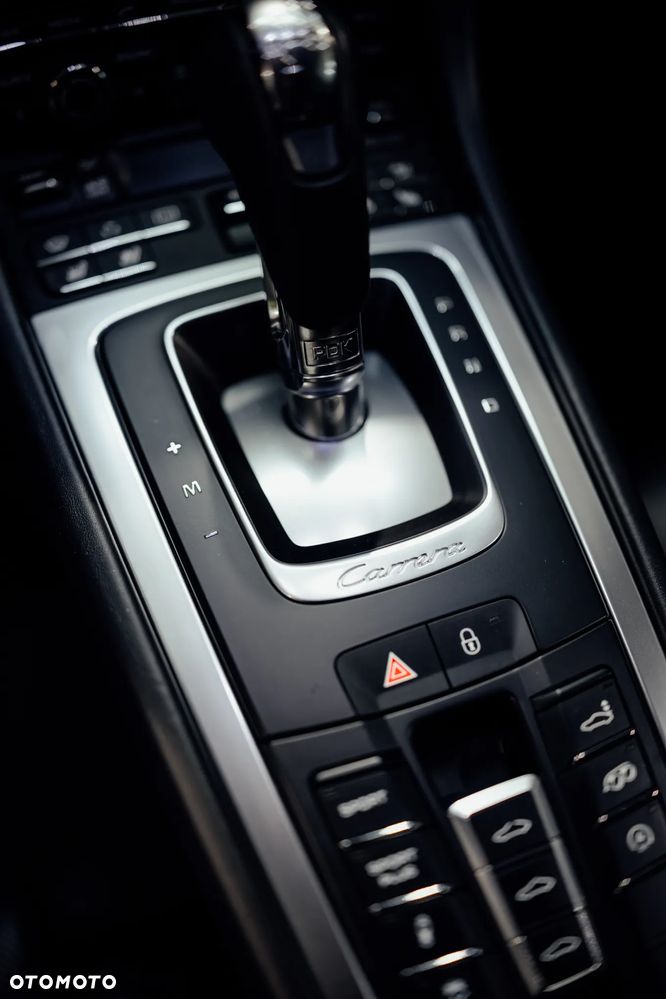 Porsche 911 Carrera 4S PDK - 9