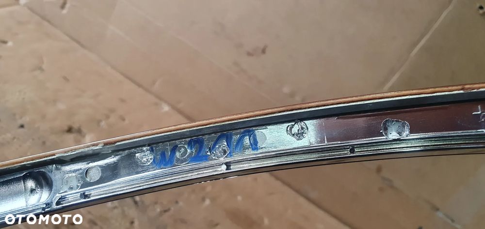 Listwa dekor deski konsoli Mercedes E-Klasa W211 A2116801271 - 9