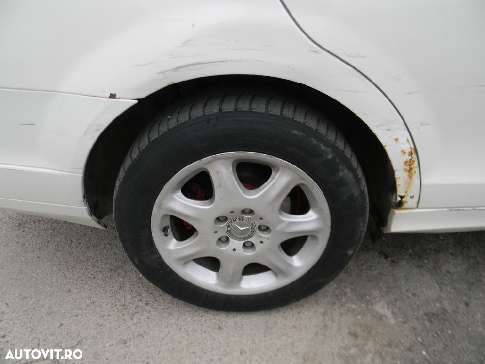Dezmembrari  Mercedes-Benz C-CLASS (W204)  2007  > 2014 C 200 CDI (20 - 29