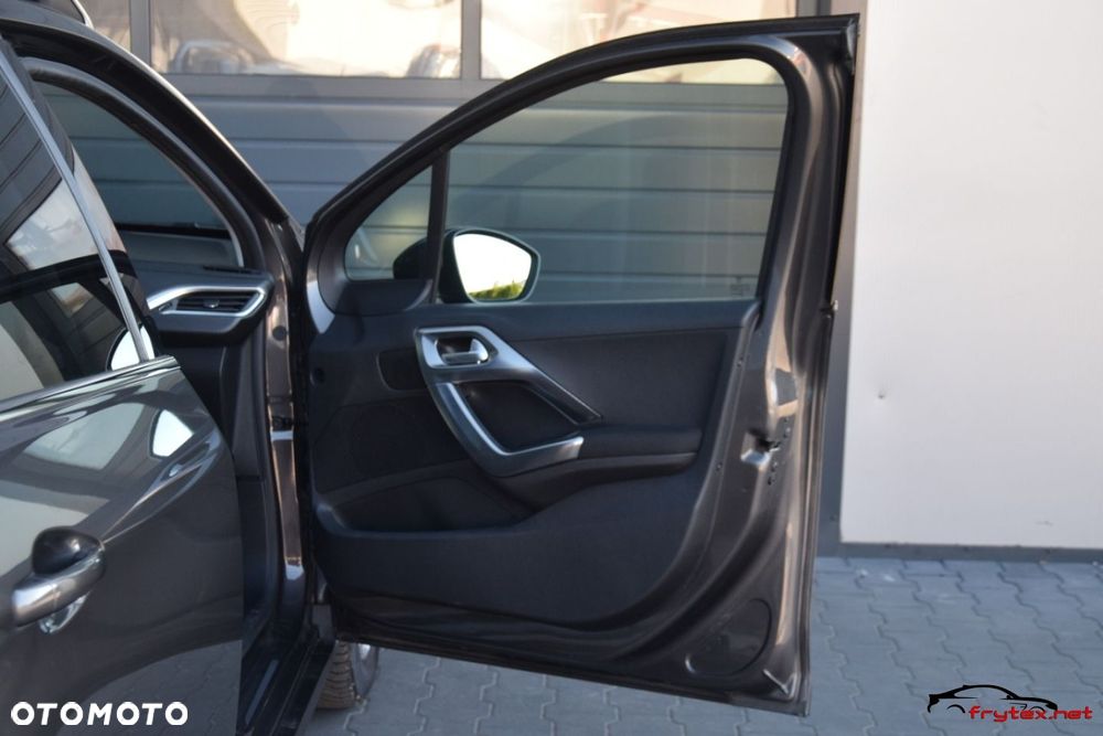 Peugeot 2008 - 22