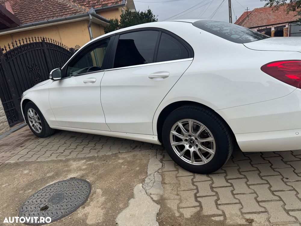 Mercedes-Benz C - 3
