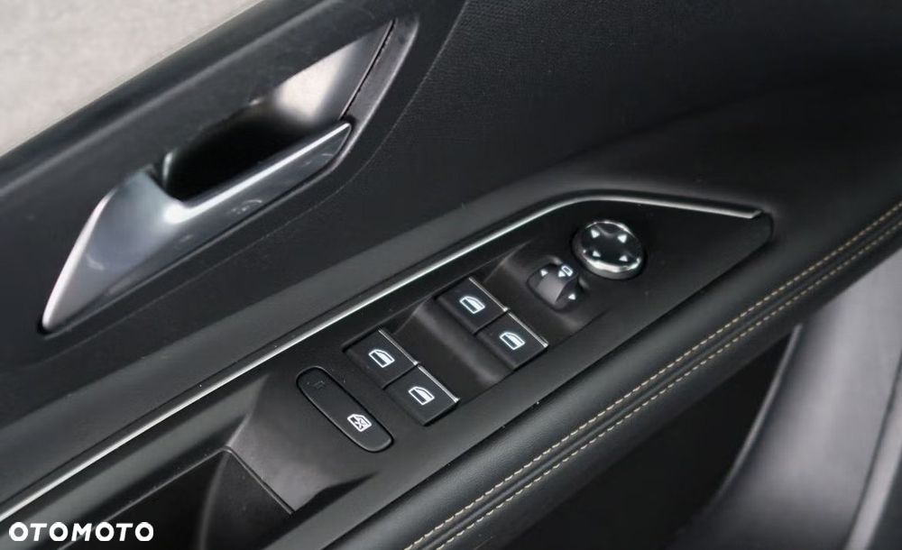 Peugeot 3008 1.5 BlueHDi GT S&S EAT8 - 17