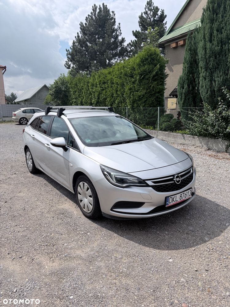 Opel Astra 1.6 D (CDTI) Business - 2