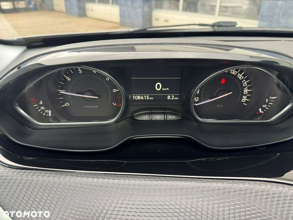 Peugeot 2008 PureTech 110 Stop&Start Allure - 9