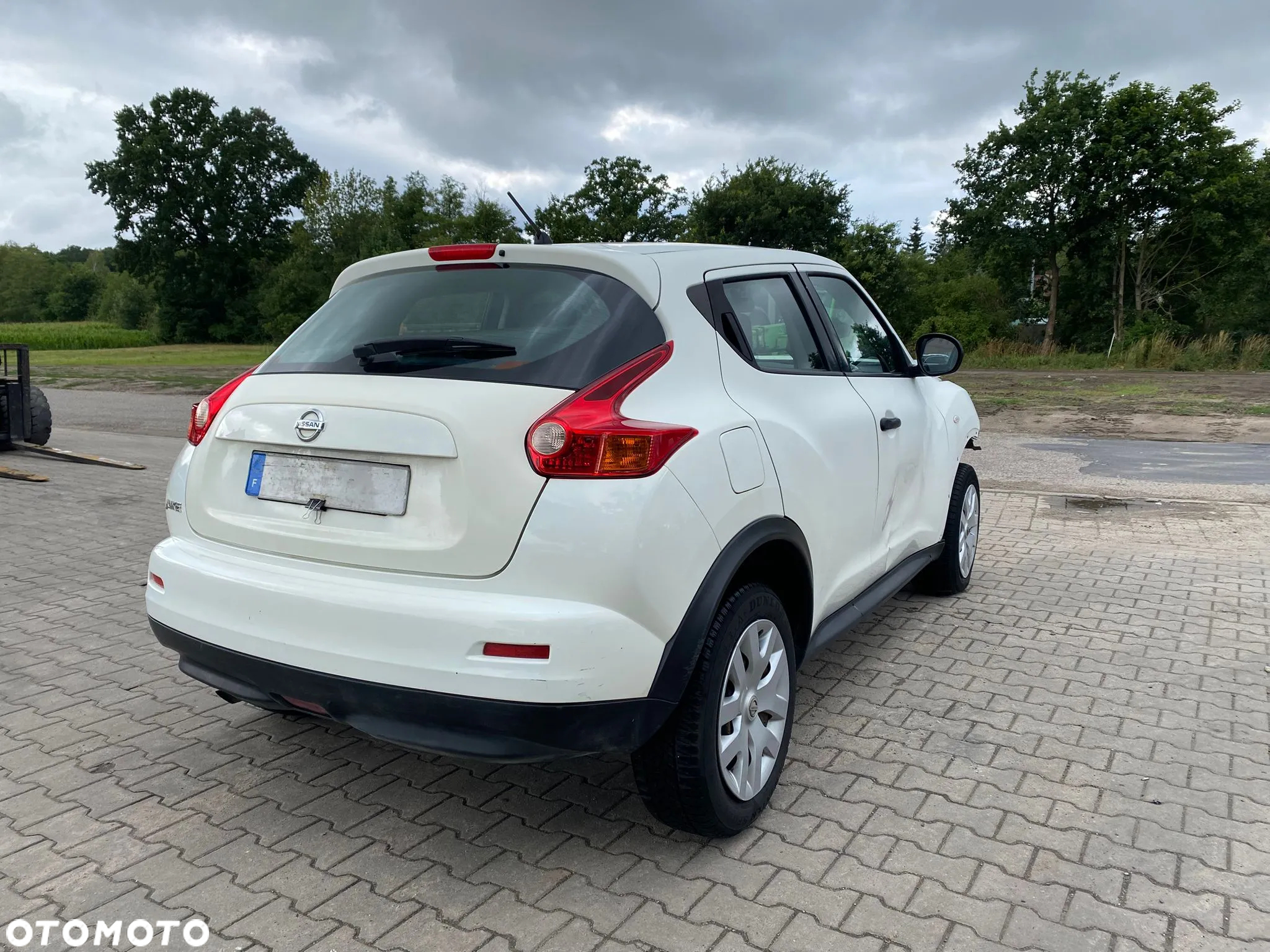 Nissan Juke 1.6 Visia - 9