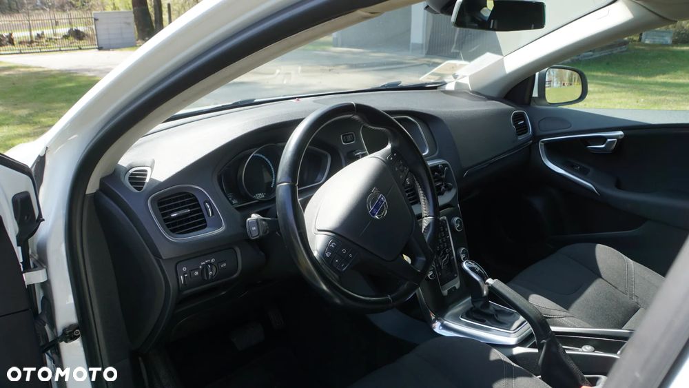 Volvo V40 D2 Powershift Momentum - 8