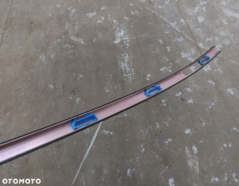 LISTWA DACHOWA PRAWA MERCEDES C KLASA W204 C220 CDI 2.2 - 3