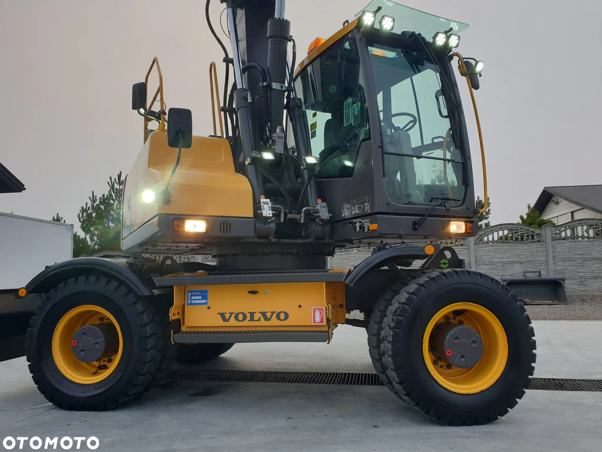 Volvo EW 160D ROTOTILT ZE SZCZYPCAMI SPROWADZONA PIĘKNY STAN - 39