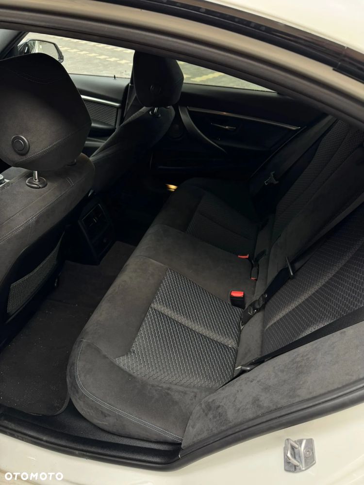 BMW Seria 3 325d M Sport Shadow - 9