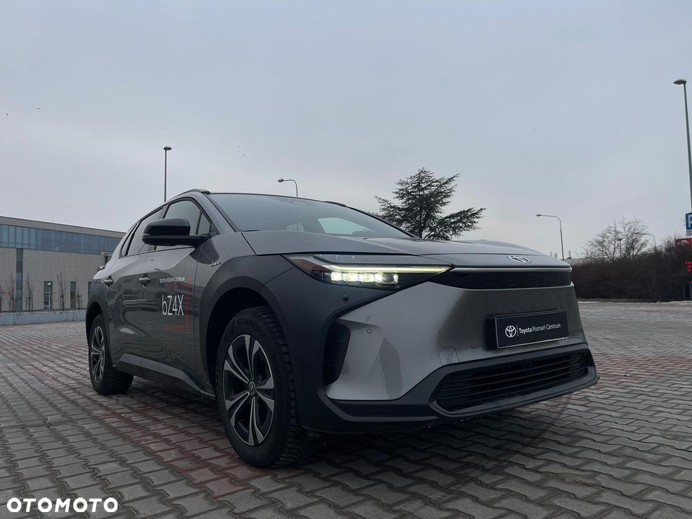 Toyota bZ4X - 5
