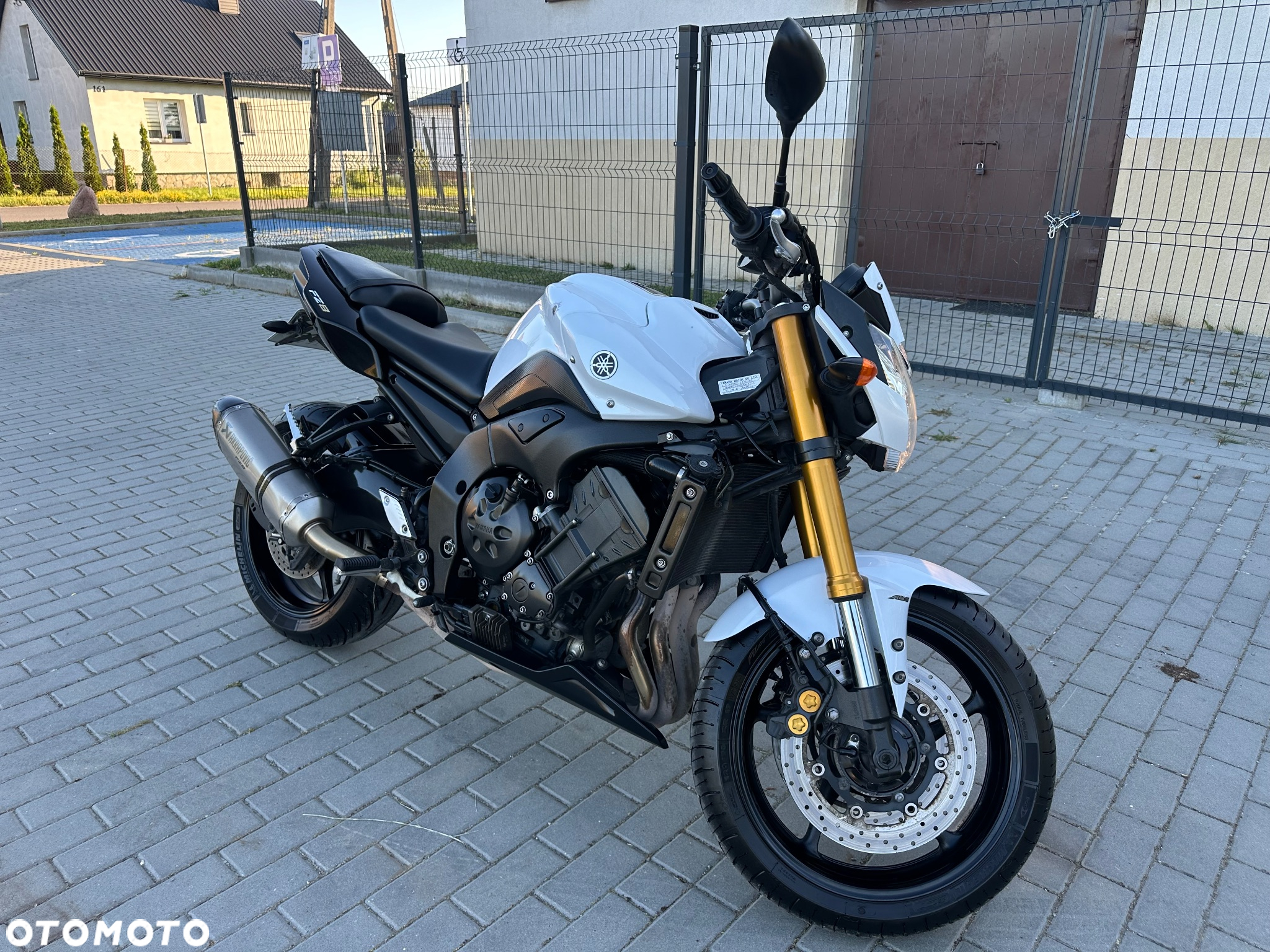 Yamaha FZ8 - 2
