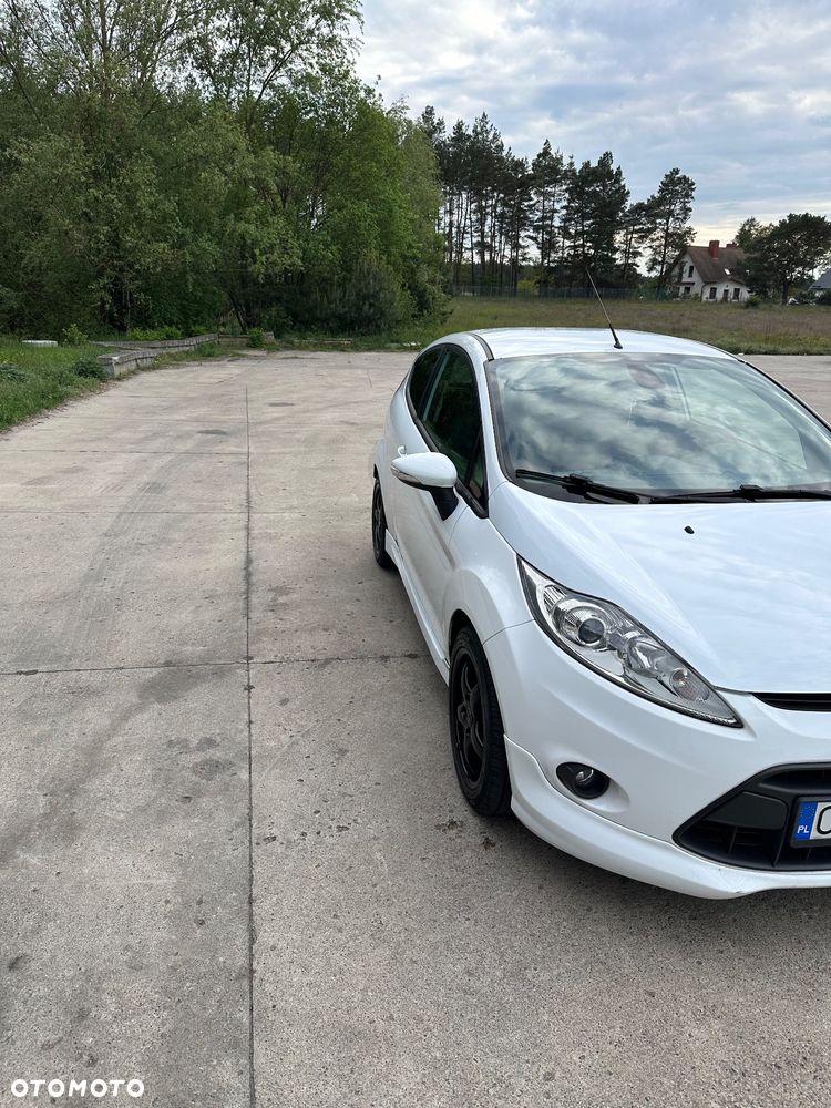 Ford Fiesta - 7