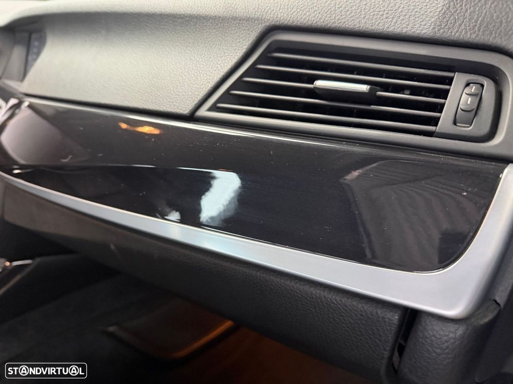 BMW 520 d Line Modern Auto - 24