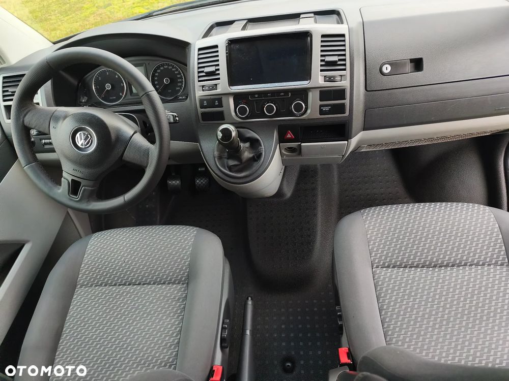 Volkswagen Transporter - 17