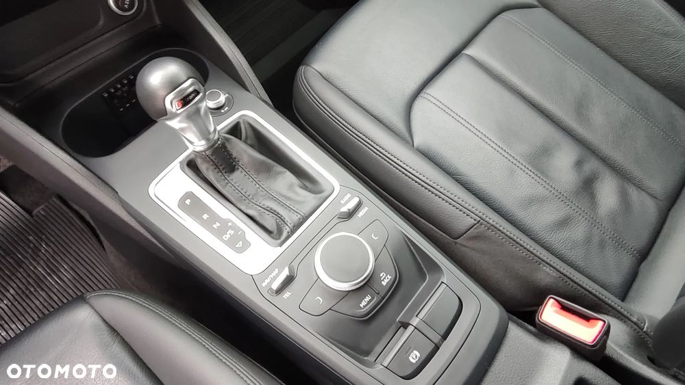 Audi Q2 2.0 TDI Quattro S tronic - 19