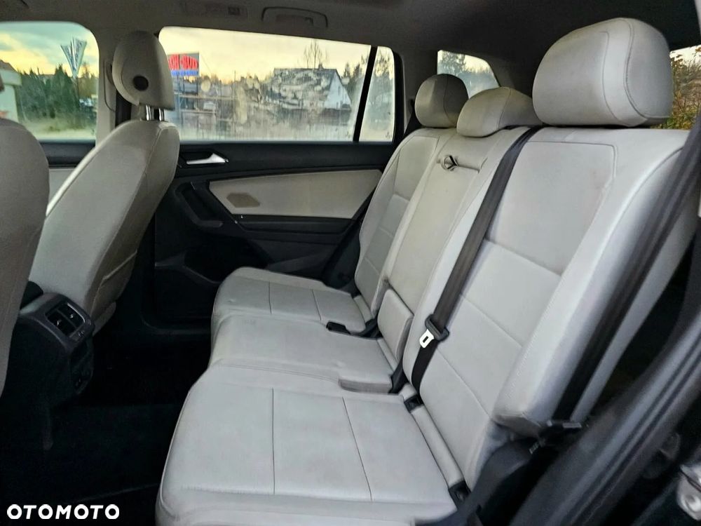 Volkswagen Tiguan Allspace 2.0 TSI 4Mot Comfortline DSG - 21