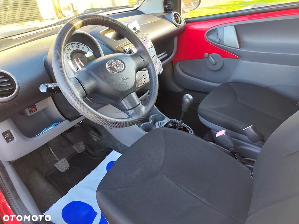Toyota Aygo - 16